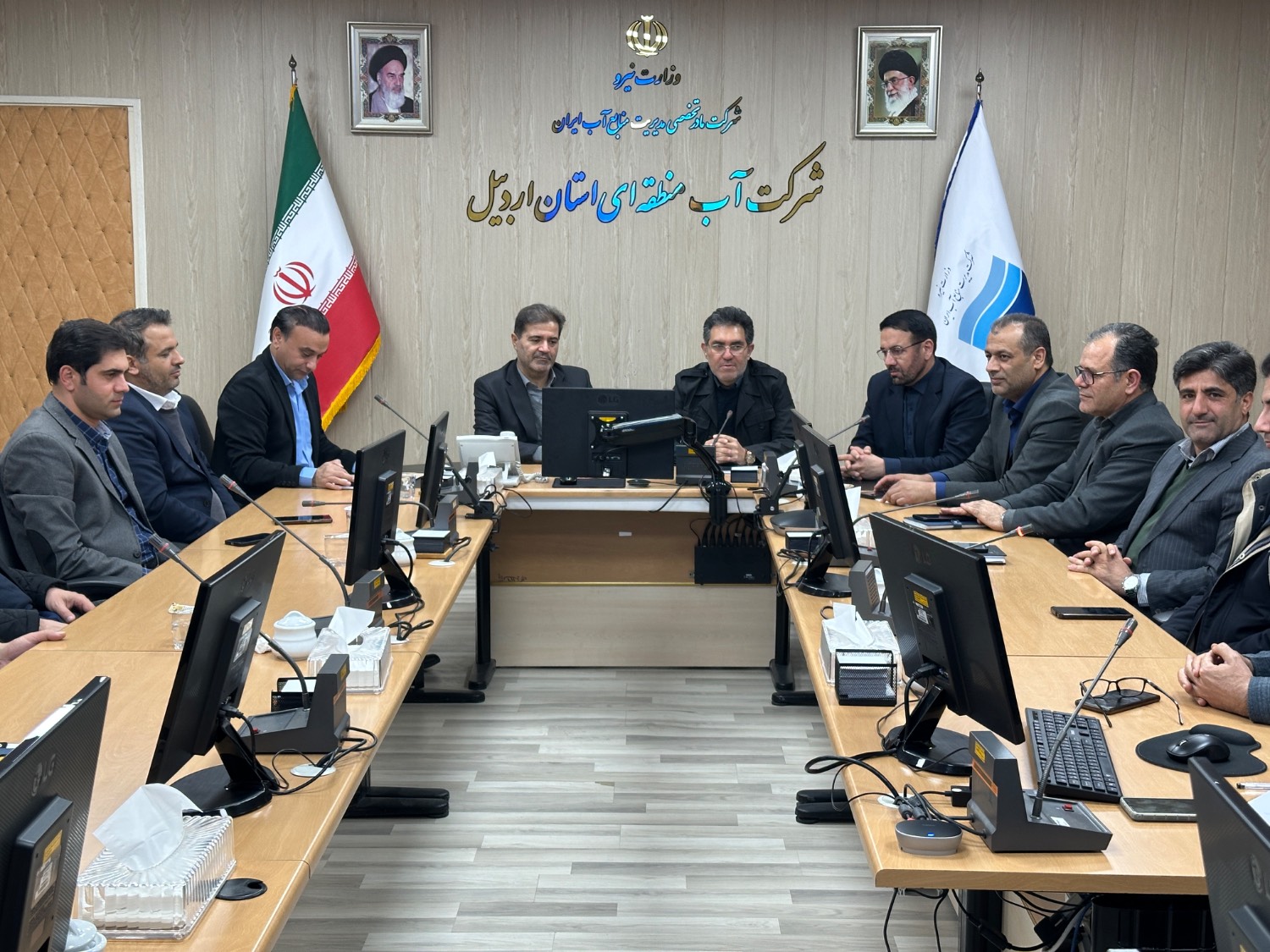 راهکارهای انتقال و تامین آب مرکز استان بررسی شد