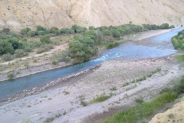 جریان آب در رودخانه های مهم استان نسبت به بلند مدت کاهش چشمگیری داشته است